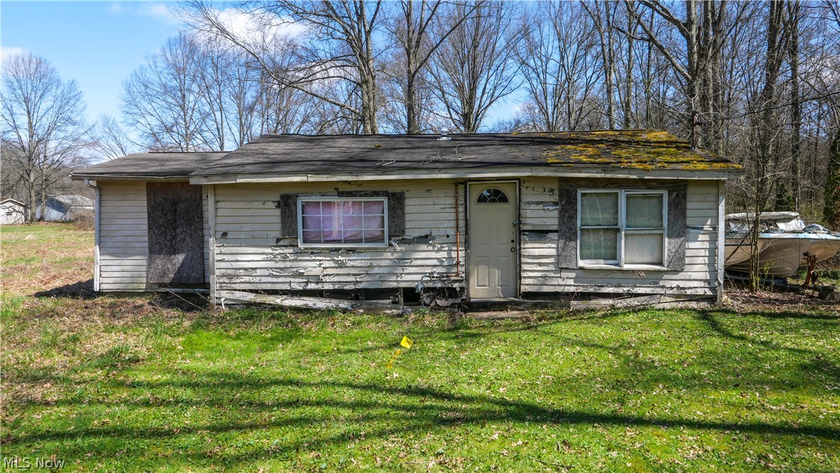 5556 Shaffer Road Northwest Warren, OH 44481 - Photo 3 of 20