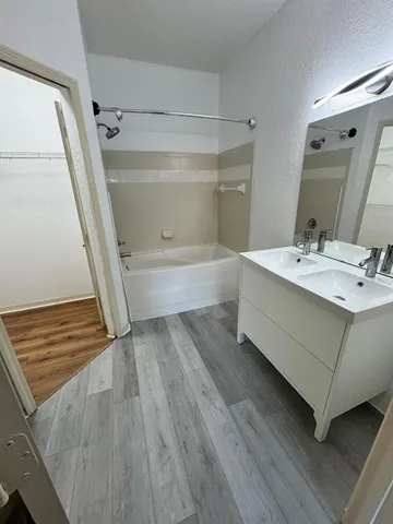 $1,800 | 5957 Westgate Drive, Unit 1911, Orlando, FL 32835