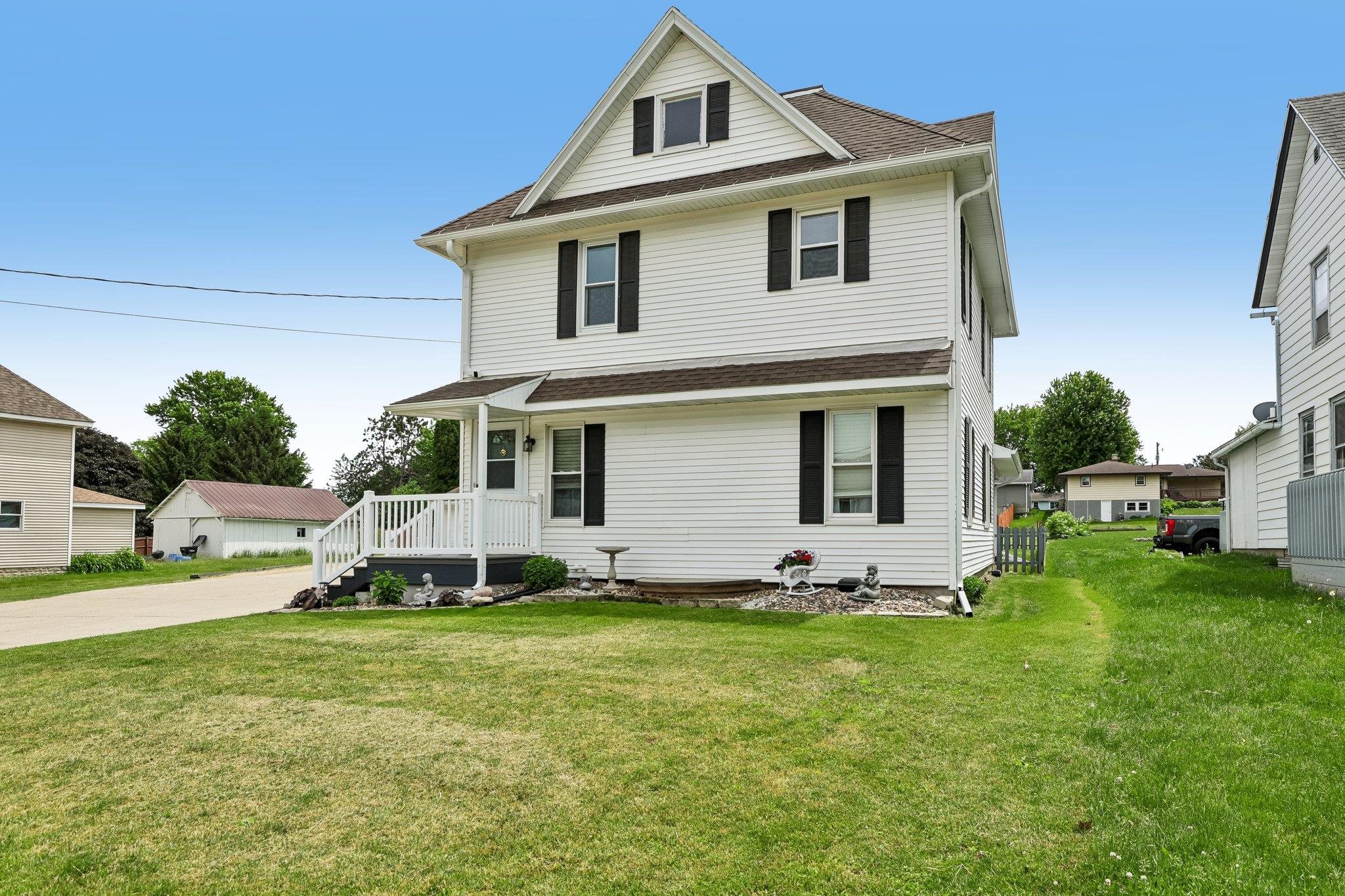 129 West Main Street Dane, WI 53529 - Photo 3 of 86