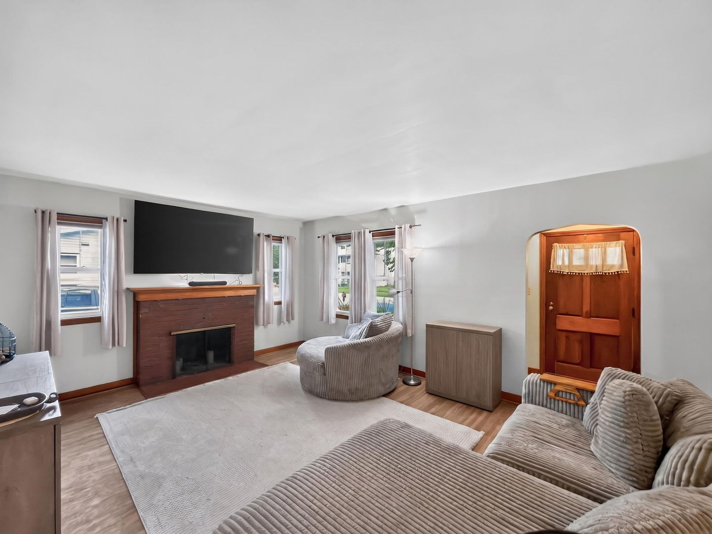 908 North 9th Street Rochelle, IL 61068 - Photo 5 of 29