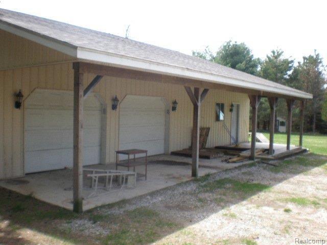 4268 Mortimer Line Road Croswell, MI 48422 - Photo 4 of 19 P5050031.JPG