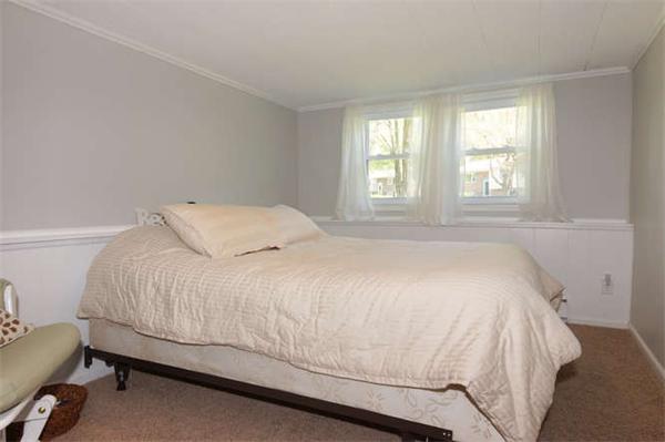 7 Robert Road Holliston, MA 01746 - Photo 17 of 21 Gallery Image 17