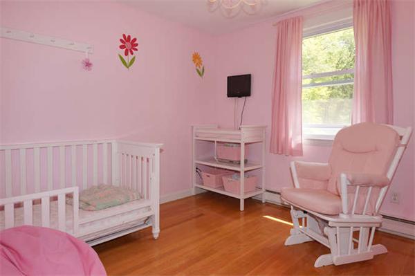 7 Robert Road Holliston, MA 01746 - Photo 8 of 21 Gallery Image 8
