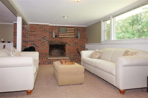 7 Robert Road Holliston, MA 01746 - Photo 9 of 21 Gallery Image 9