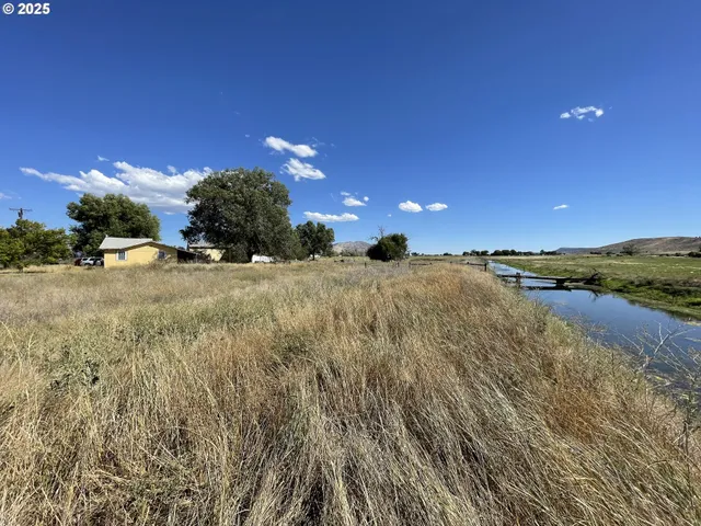 $223,000 | 2202 Joe Wright Road, Klamath Falls, OR 97603