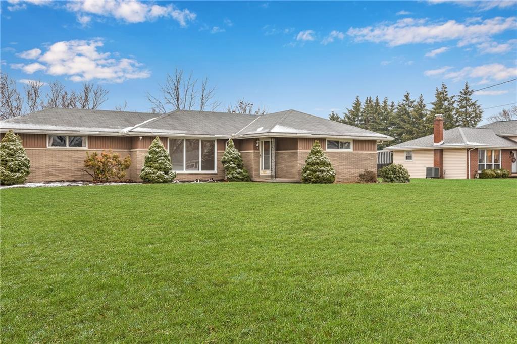 1610 Old Brodhead Road Monaca, PA 15061 - Photo 1 of 19 Gallery Image 1
