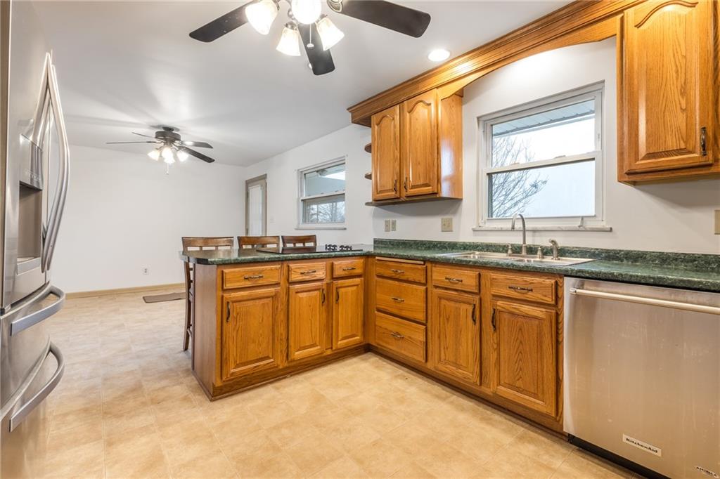 1610 Old Brodhead Road Monaca, PA 15061 - Photo 4 of 19 Gallery Image 4