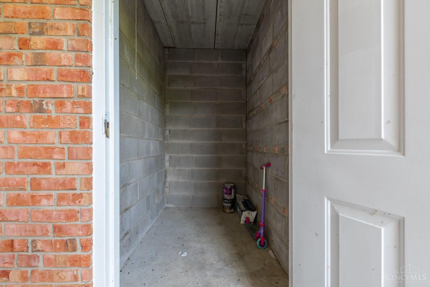 5346 Werk Road, Unit D3 Cincinnati, OH 45248 - Photo 22 of 27 Gallery Image 22