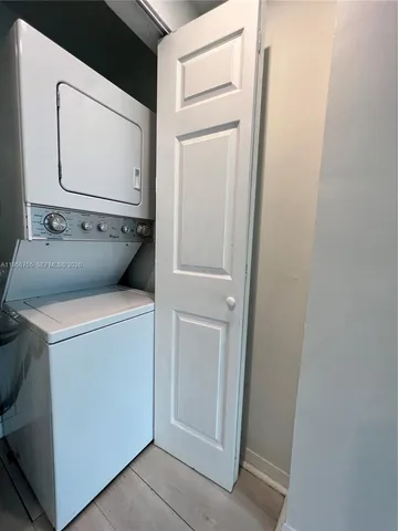 a swimming pool with view of house