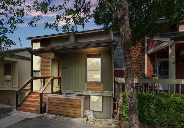 $1,950 | 103 Comanche Drive, Point Venture, TX 78645