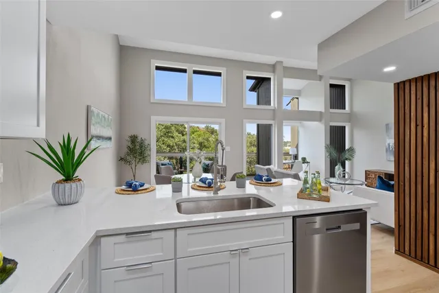 $1,950 | 103 Comanche Drive, Point Venture, TX 78645