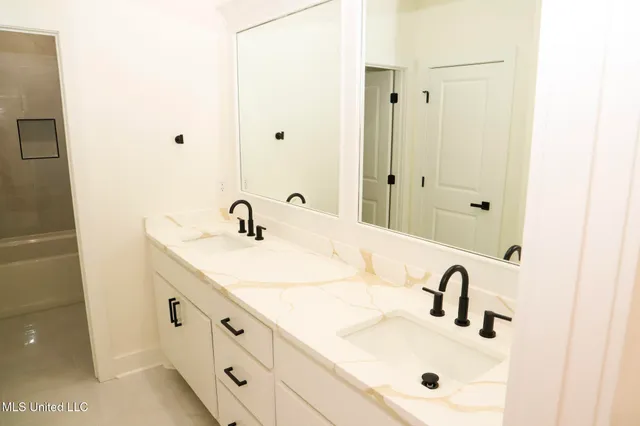 $632,000 | 131 Genoa Drive, Madison, MS 39110