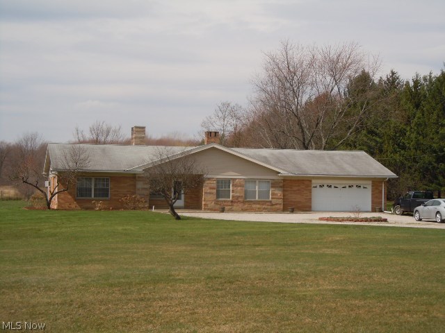 2088 Ridge Road Hinckley, OH 44233 - Photo 1 of 17