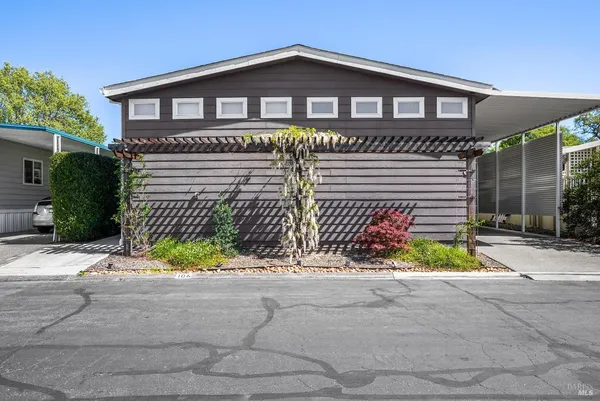 $475,000 | 106 Shamrock Circle, Santa Rosa, CA 95403