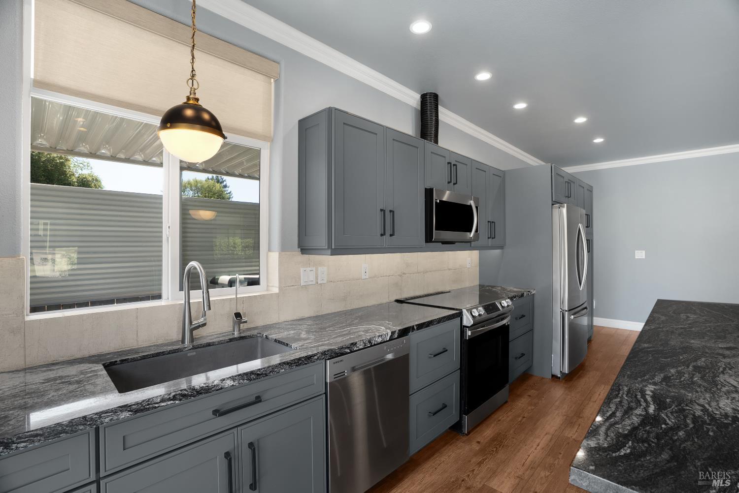 106 Shamrock Circle Santa Rosa, CA 95403 - Photo 11 of 53