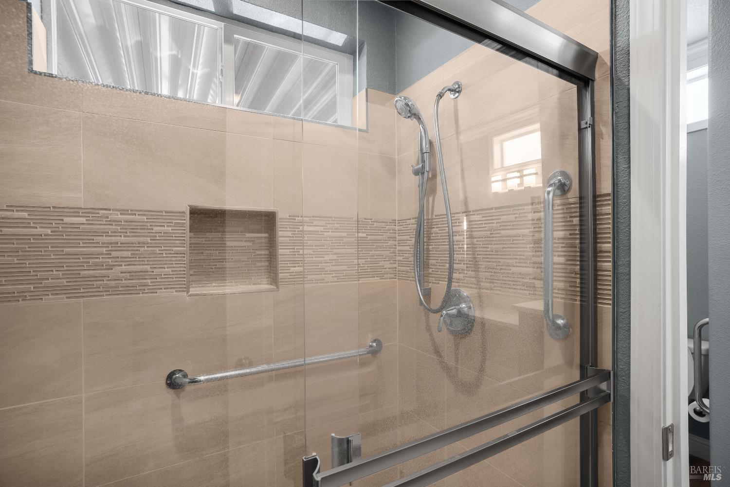 106 Shamrock Circle Santa Rosa, CA 95403 - Photo 28 of 53