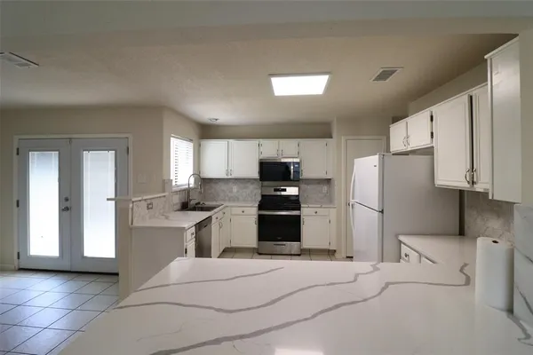 $2,150 | 7514 Beverly Drive, Rowlett, TX 75089