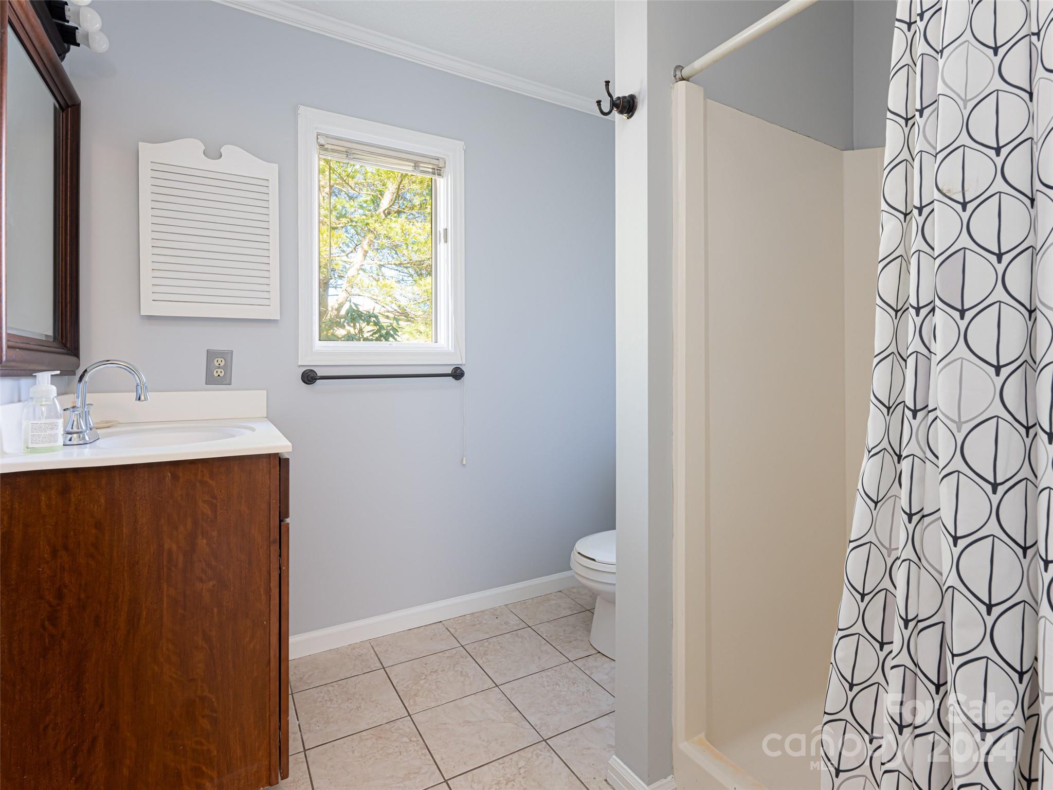 201 Racquet Club Road, Unit 14 Asheville, NC 28803 - Photo 19 of 25 Gallery Image 19