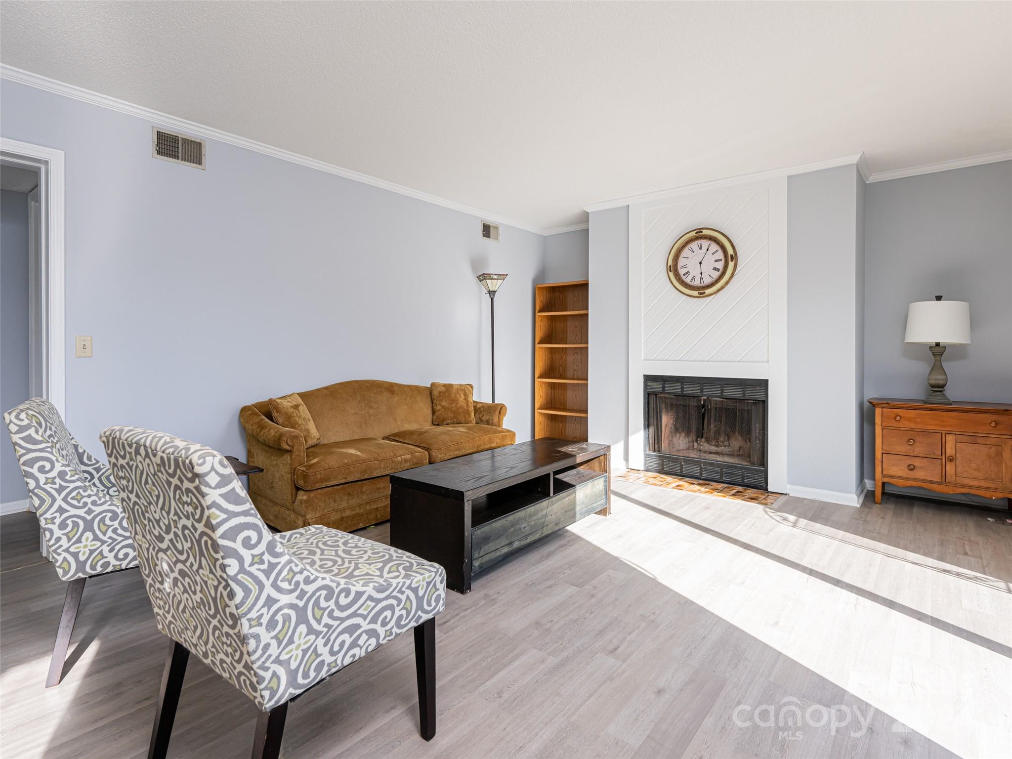 201 Racquet Club Road, Unit 14 Asheville, NC 28803 - Photo 8 of 25 Gallery Image 8