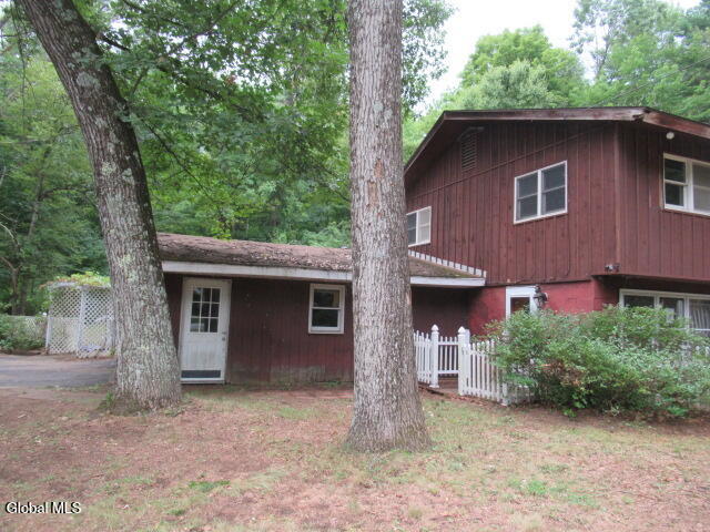 2 Paris Road Moreau, NY 12828 - Photo 5 of 122 IMG_5053