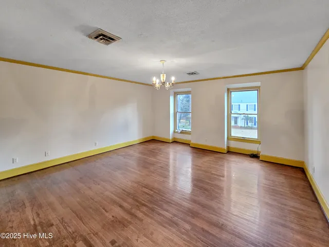 $285,000 | 203 Crescent Drive, Windsor, NC 27983