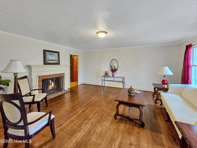 $285,000 | 203 Crescent Drive, Windsor, NC 27983