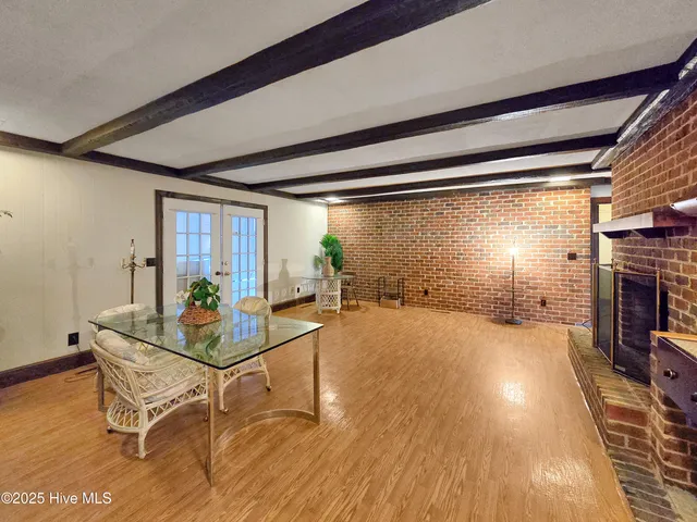 $285,000 | 203 Crescent Drive, Windsor, NC 27983