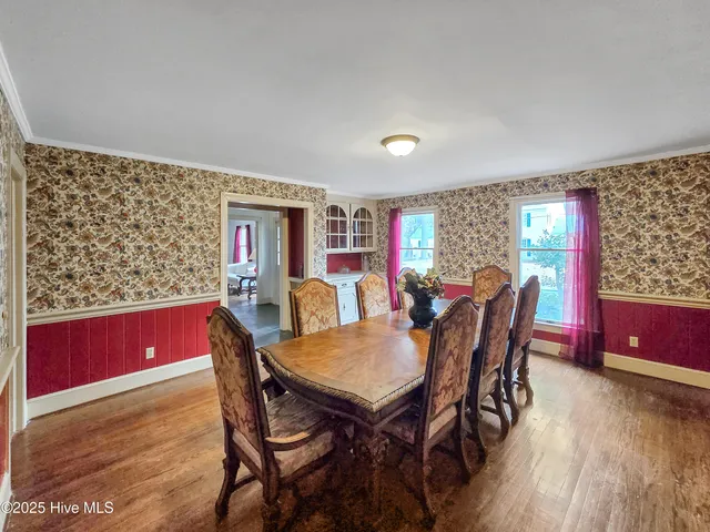 $285,000 | 203 Crescent Drive, Windsor, NC 27983