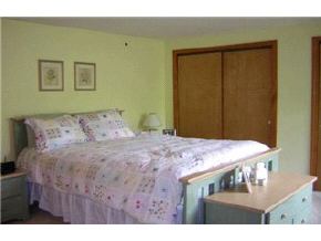 634 Hackett Hill Road, Unit 634 Manchester, NH 03102 - Photo 7 of 9 Gallery Image 7