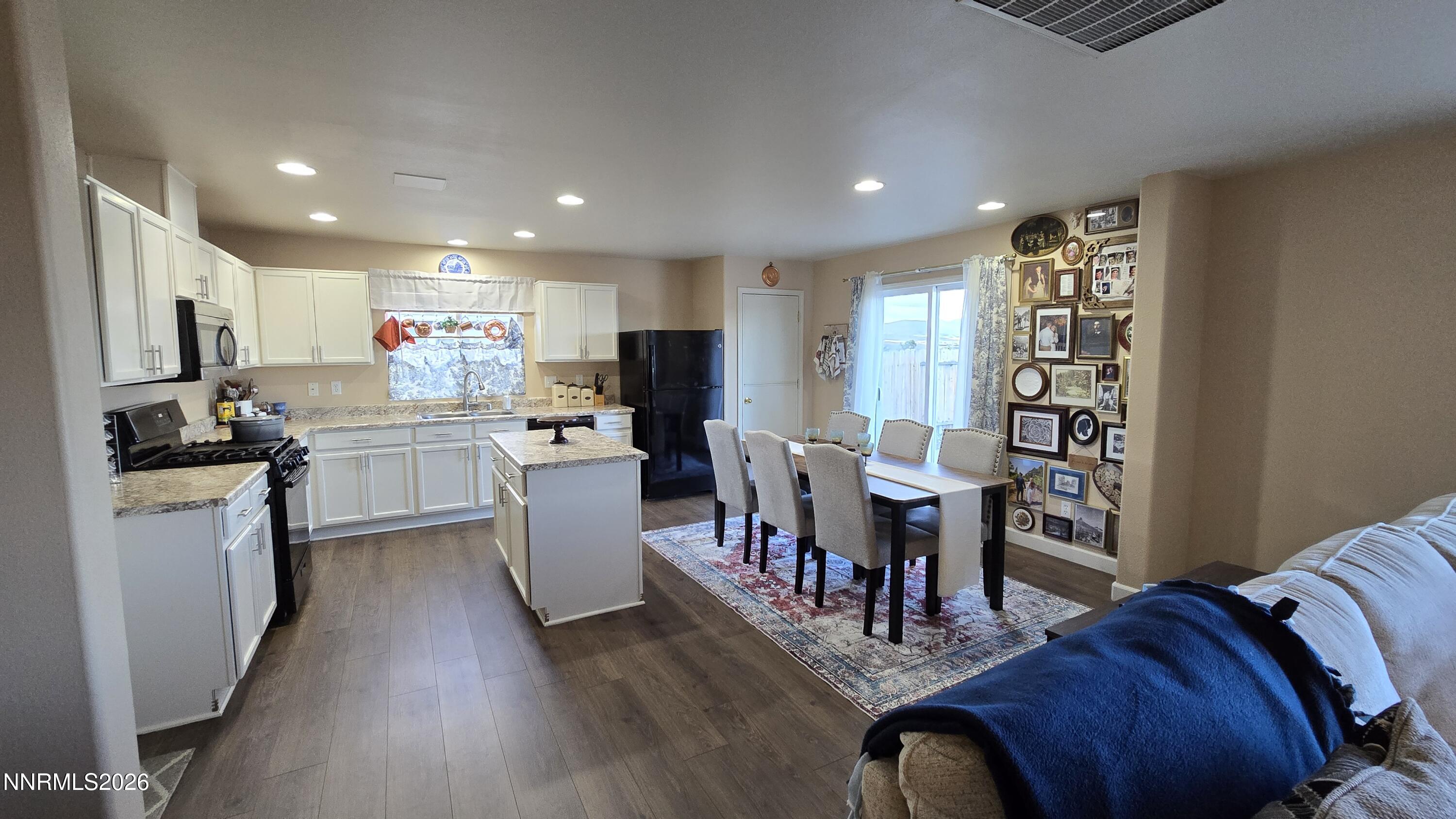 7935 Key Largo Drive Reno, NV 89506 - Photo 28 of 36 20260413_182634