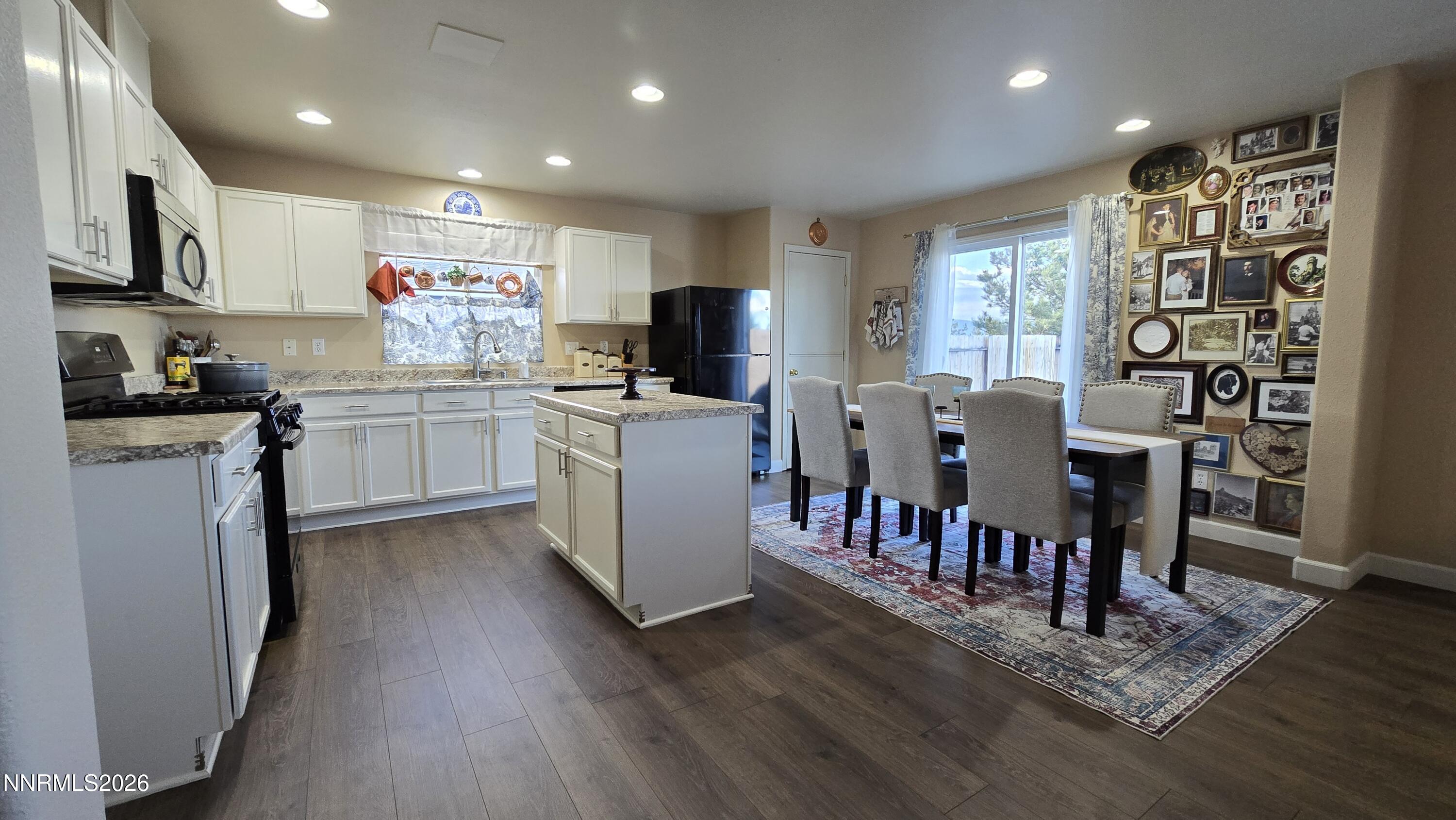 7935 Key Largo Drive Reno, NV 89506 - Photo 3 of 36 20260413_182729