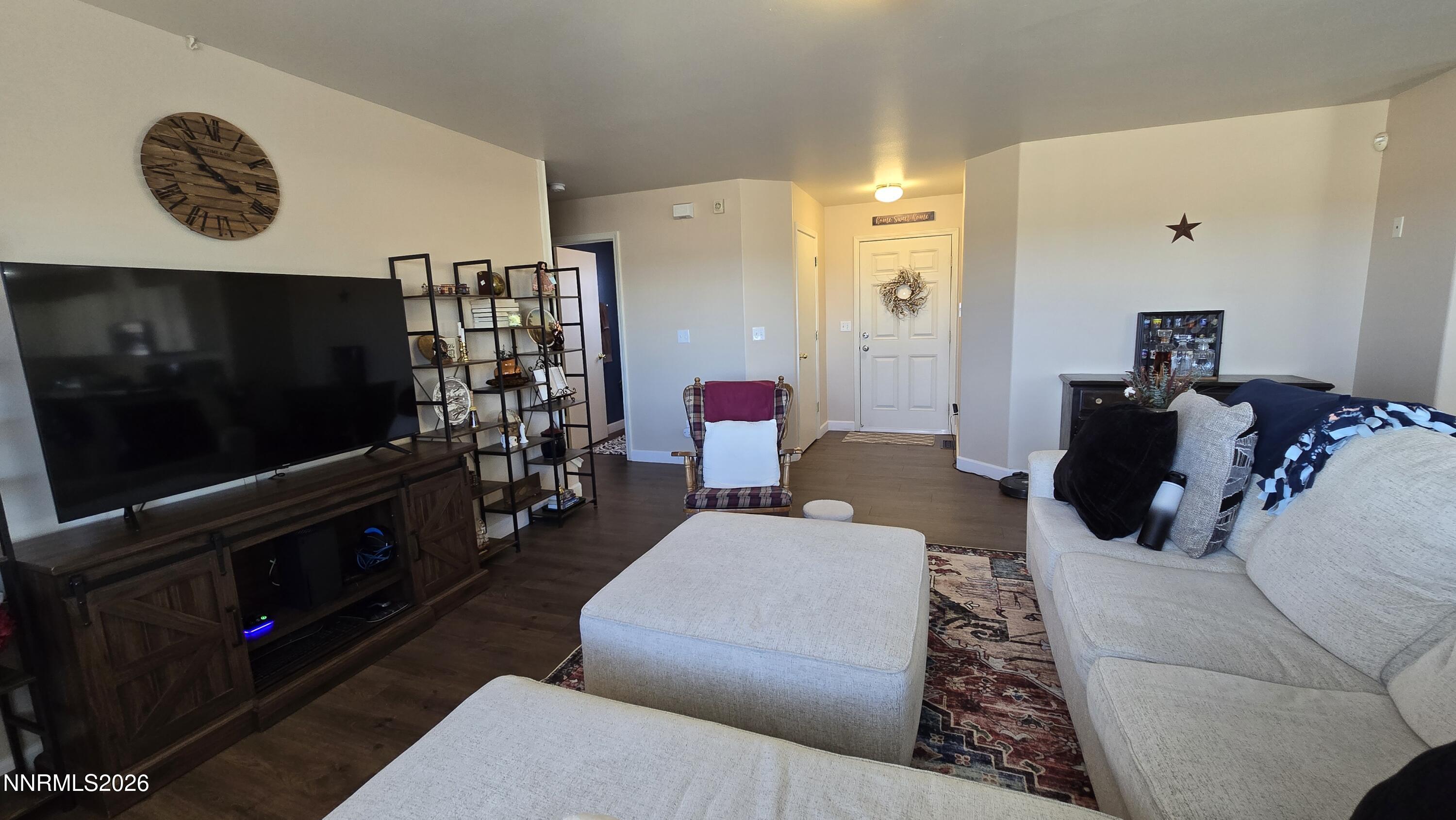 7935 Key Largo Drive Reno, NV 89506 - Photo 5 of 36 20260413_155323