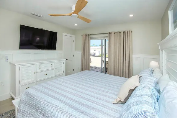 $859,000 | 827 East Gulf Drive, Unit D3, Sanibel, FL 33957