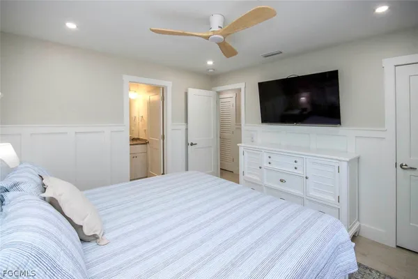 $859,000 | 827 East Gulf Drive, Unit D3, Sanibel, FL 33957