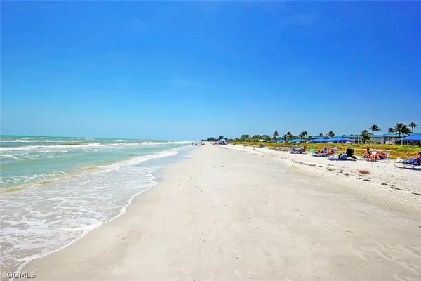 $859,000 | 827 East Gulf Drive, Unit D3, Sanibel, FL 33957
