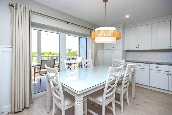 $859,000 | 827 East Gulf Drive, Unit D3, Sanibel, FL 33957