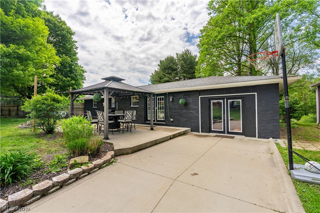 3190 Irish Road Magnolia, OH 44643 - Photo 2 of 38