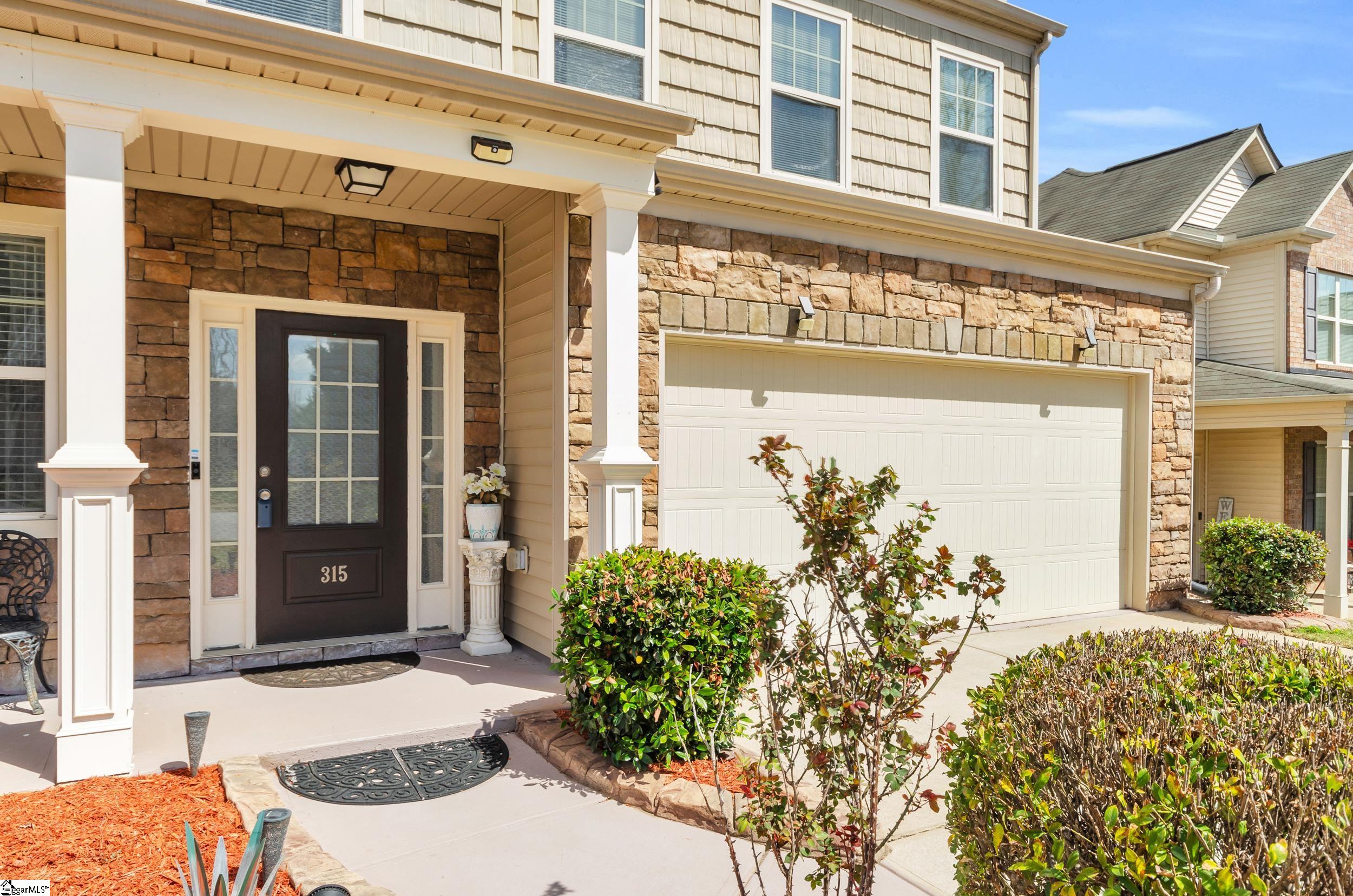 315 Hunslet Way Simpsonville, SC 29680 - Photo 3 of 50