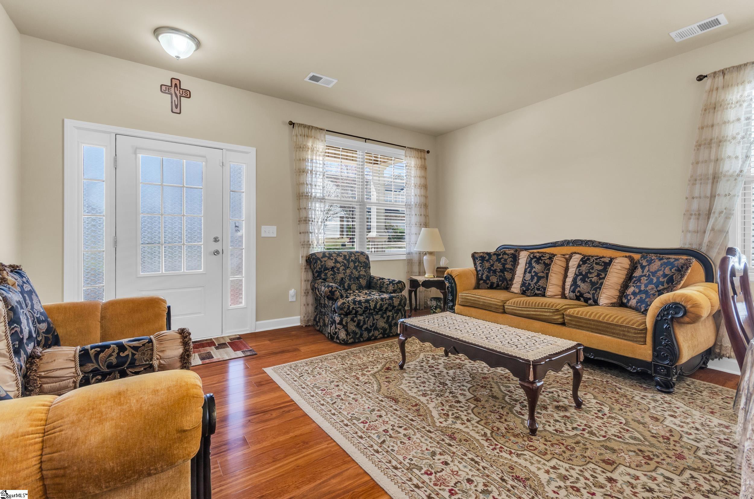 315 Hunslet Way Simpsonville, SC 29680 - Photo 4 of 50