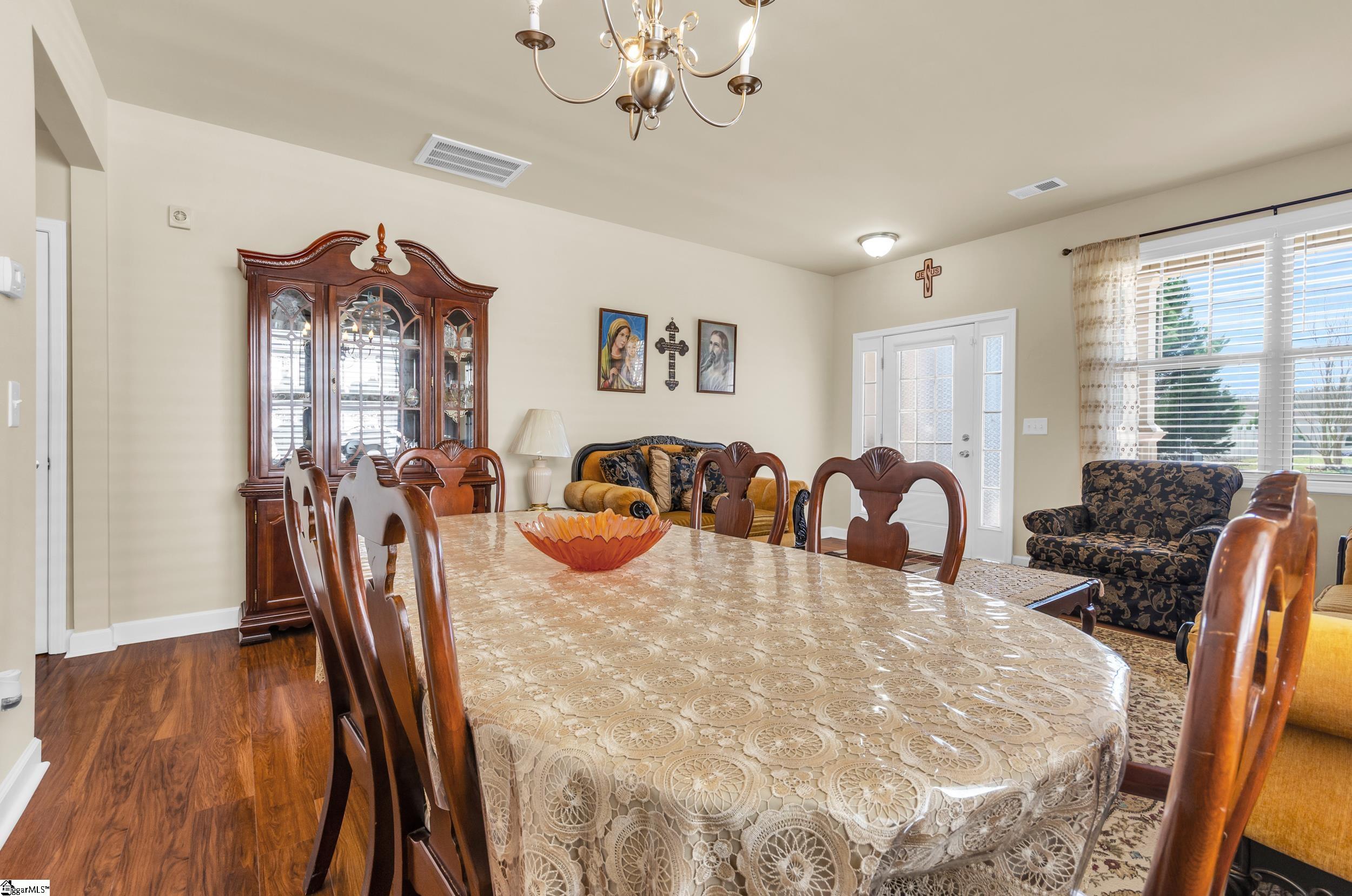 315 Hunslet Way Simpsonville, SC 29680 - Photo 8 of 50