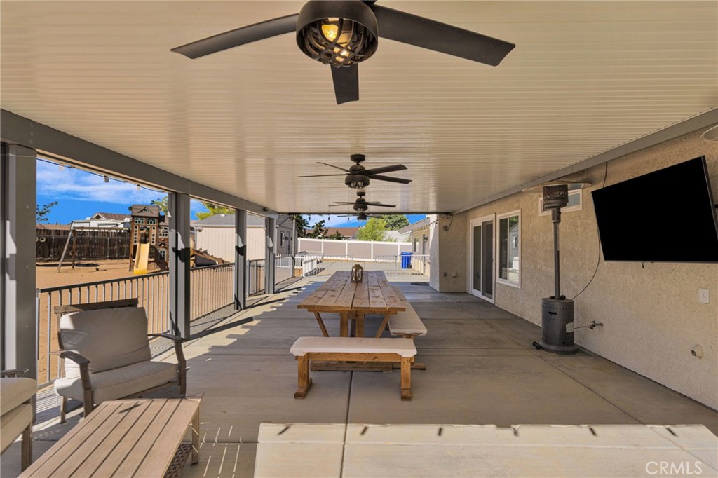 19121 Nimshew Road Apple Valley, CA 92308 - Photo 12 of 49