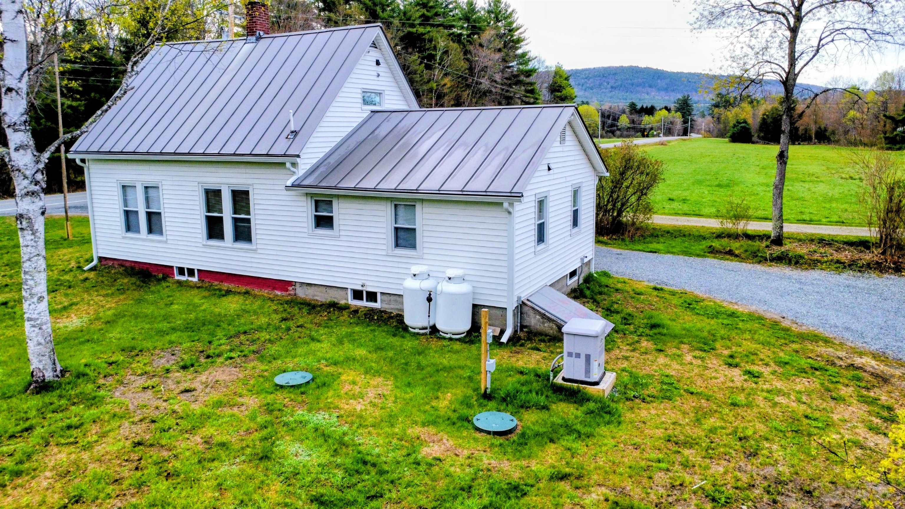 222 Woodsville Road Monroe, NH 03771 - Photo 9 of 39