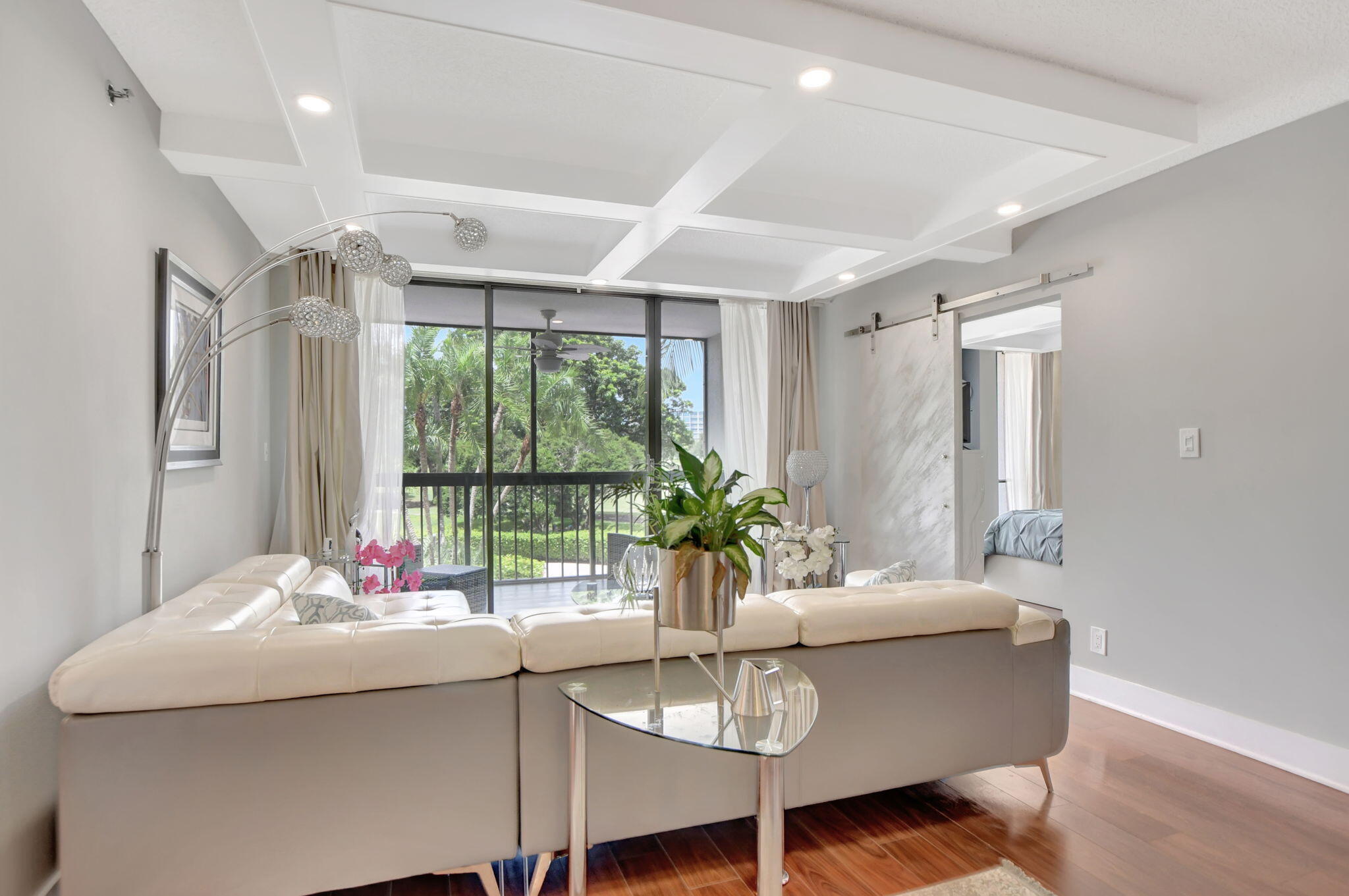 1923 Bridgewood Drive Boca Raton, FL 33434 - Photo 6 of 32 Living Room