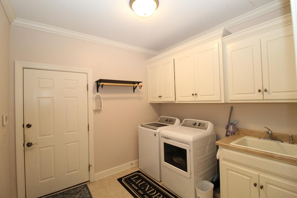106 Pageland Road Dothan, AL 36305 - Photo 8 of 25 Laundry Room