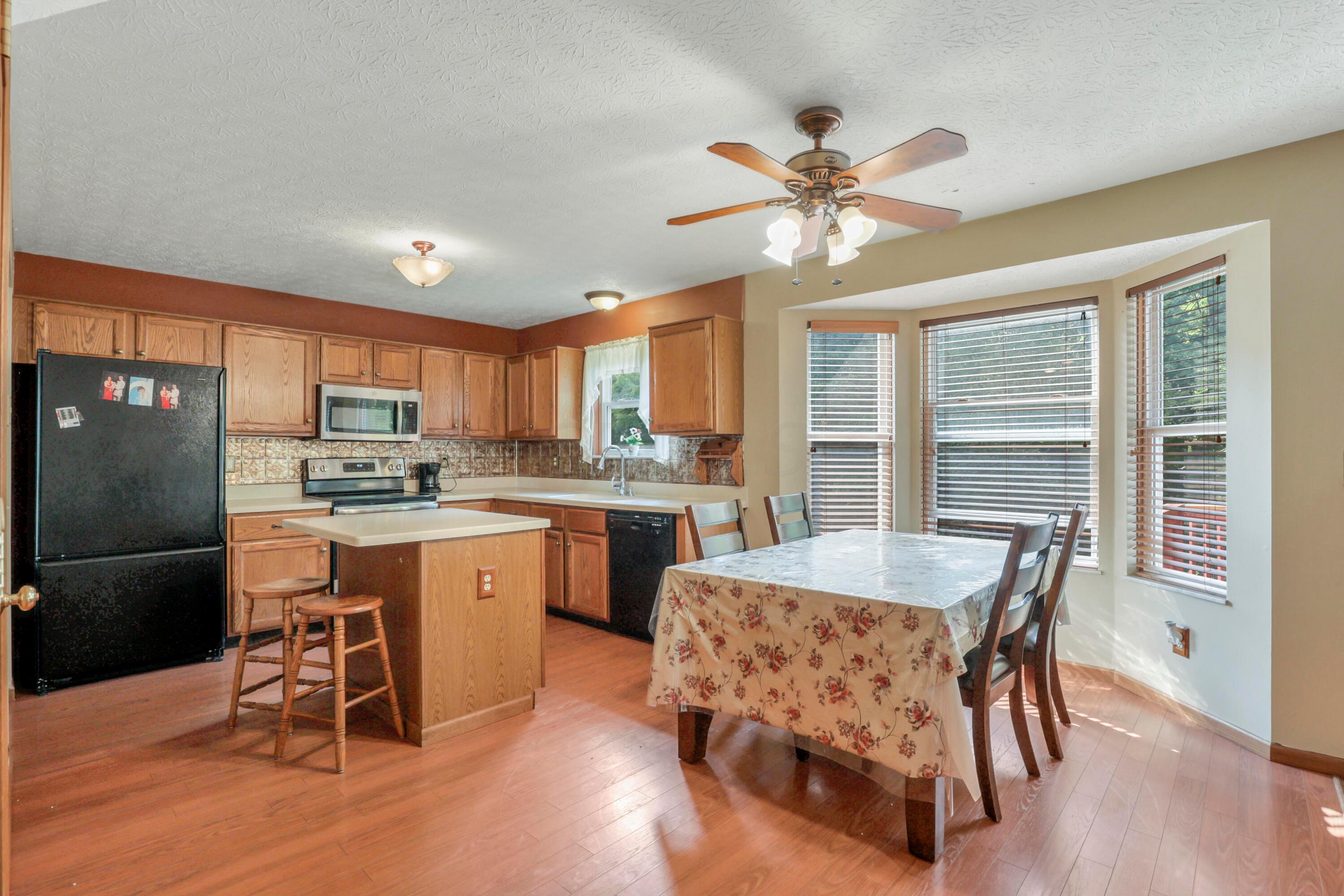 429 Barrington Ridge Pataskala, OH 43062 - Photo 10 of 50 0N4A4080