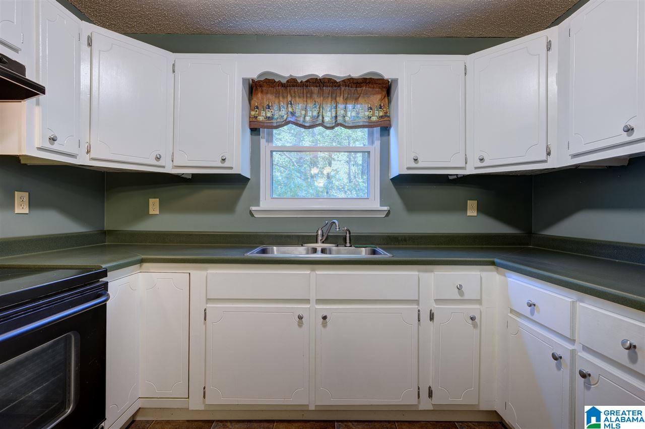 39 Beech Circle Warrior, AL 35180 - Photo 12 of 31