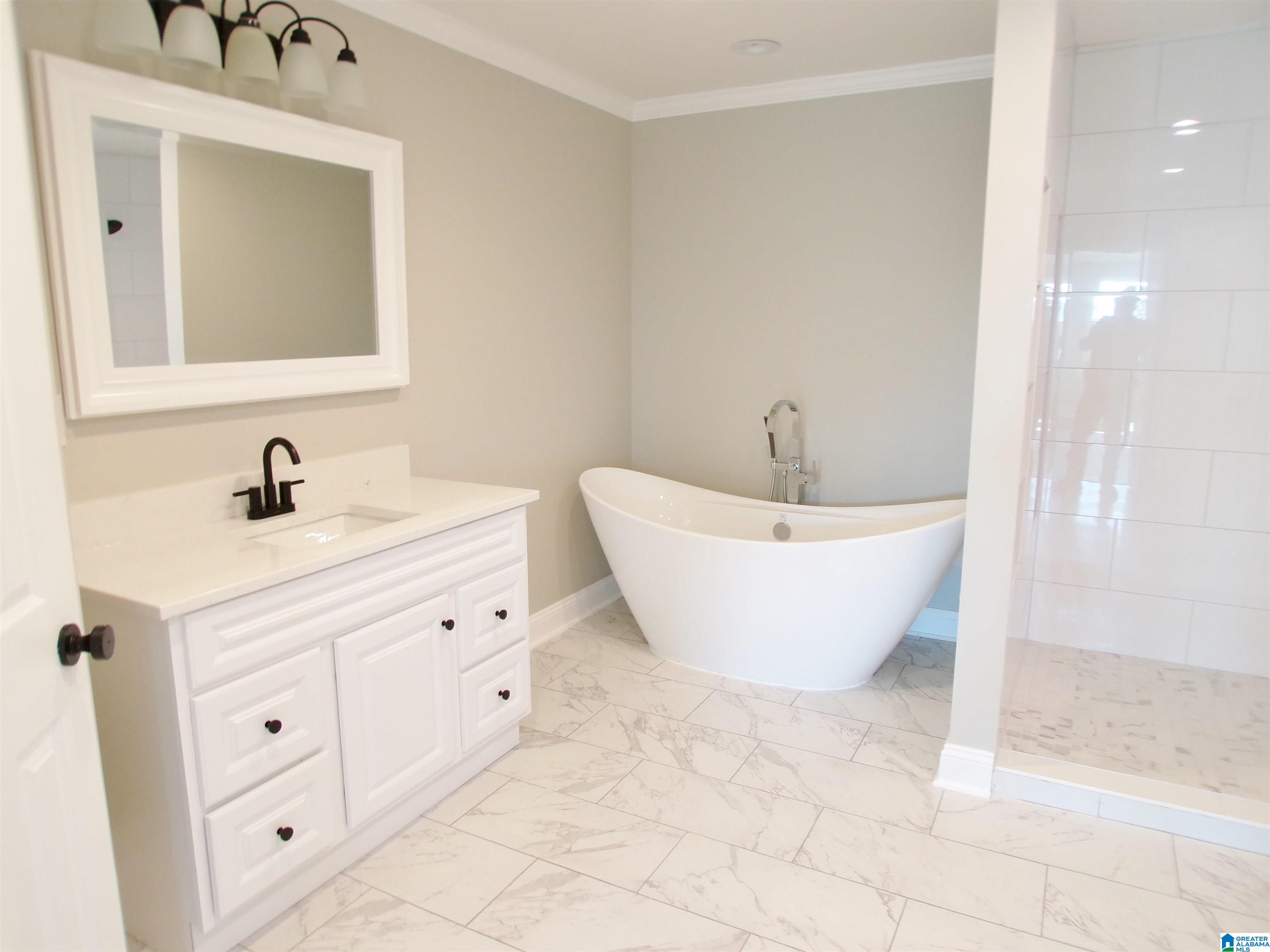 7 Christopher Way Anniston, AL 36207 - Photo 37 of 100