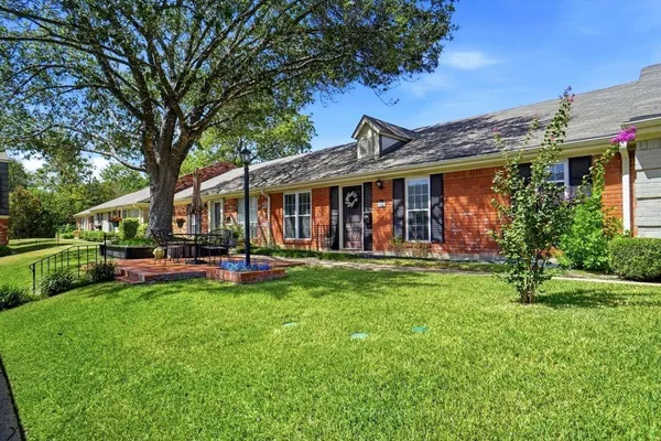 $215,000 | 5006 Lake Shore Drive, Waco, TX 76710