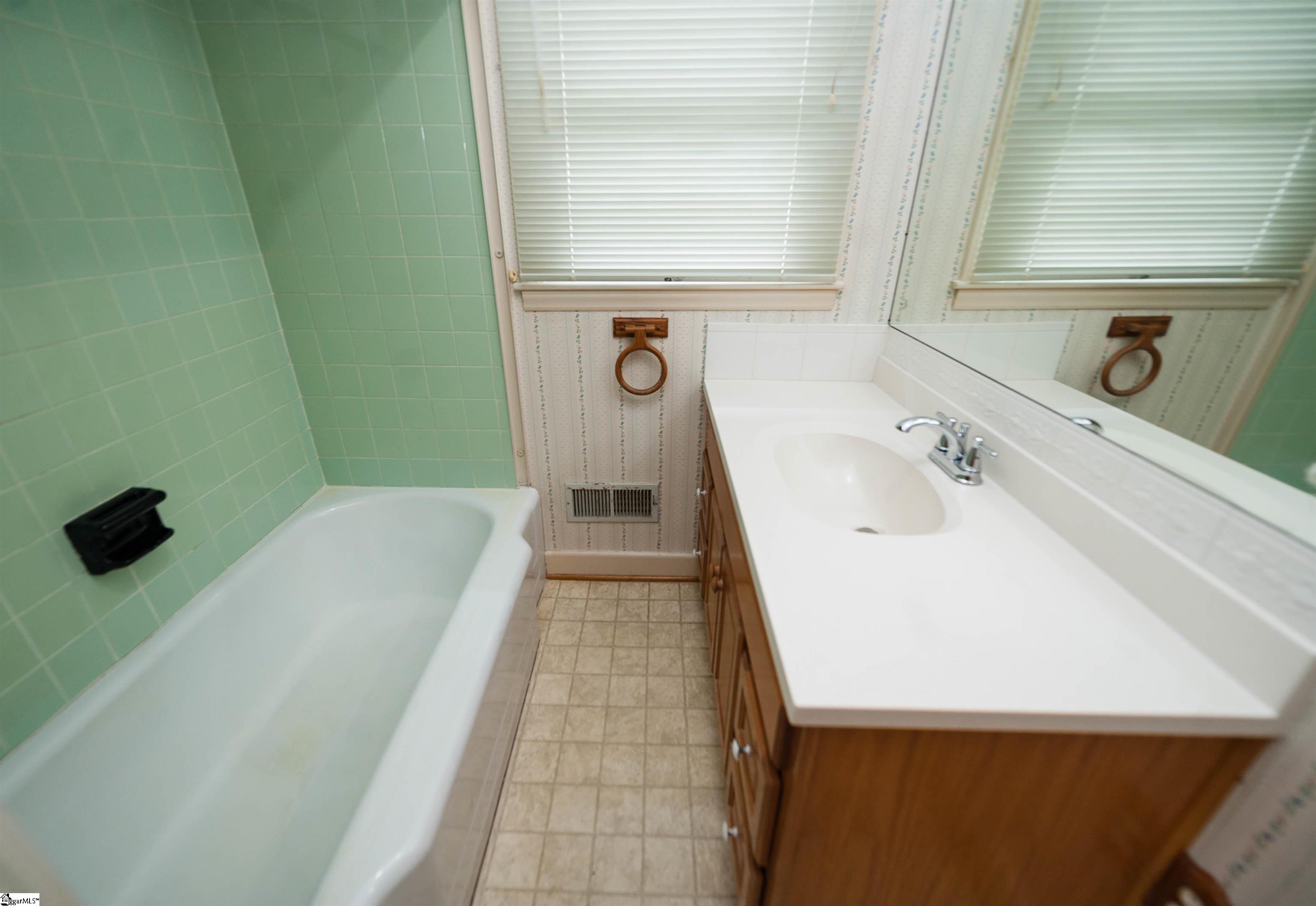 791 Lyman Road Inman, SC 29349 - Photo 27 of 35