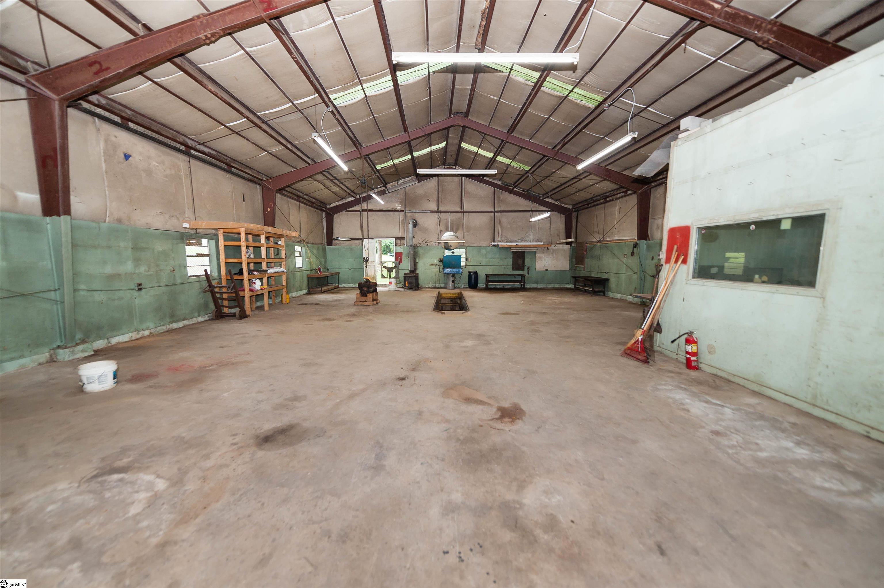 791 Lyman Road Inman, SC 29349 - Photo 8 of 35